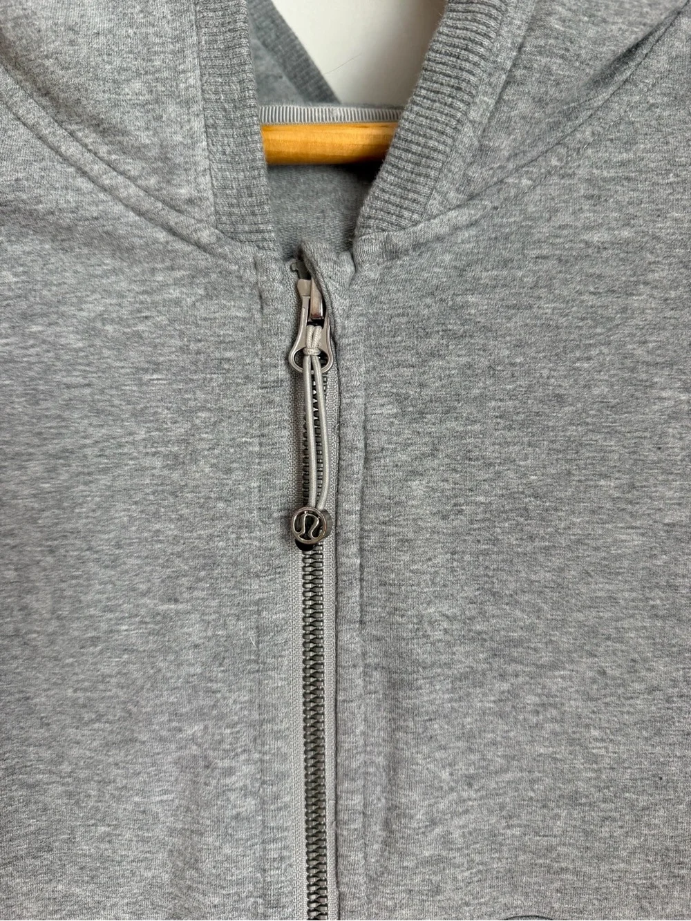 Lululemon Gray Full Zip Hooded Jacket size 6 - Picture 3 of 12